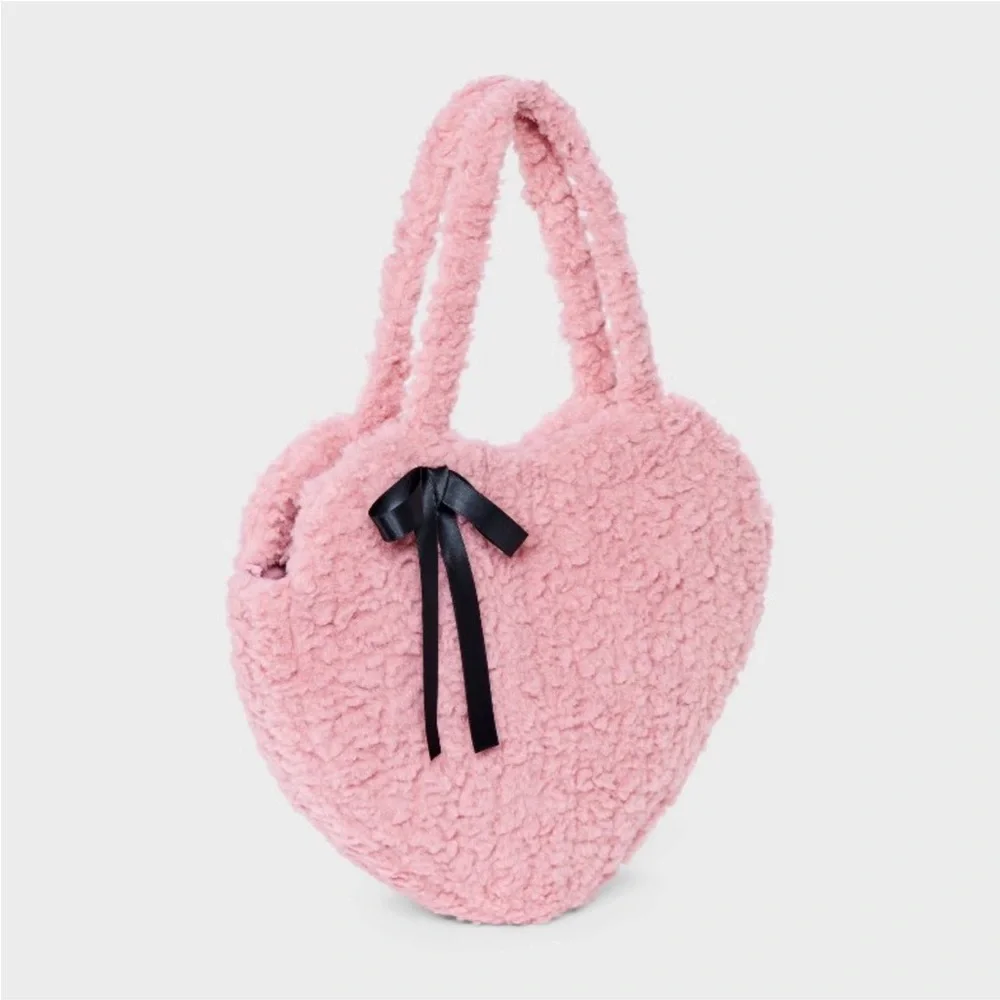 ART CLASS NWT oversized heart tote bag with bow -pink -12x13